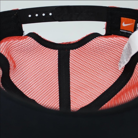 Nike Sportswear Air Max SnapBack Cap - Picture 7 of 7